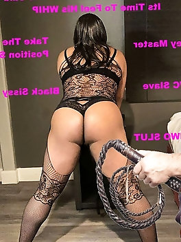 Ravishing shemale streetwalkers get ready for fuck